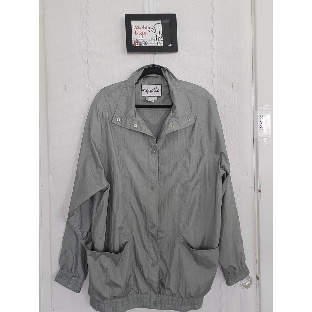 Neyelle Nylon Windbreaker - Size XL